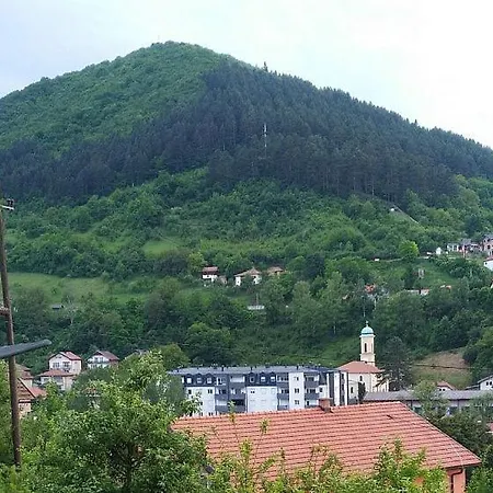 Pyramide View - Blick Auf Sonnenpyramide In Visoco, Bosnien-herzegowina